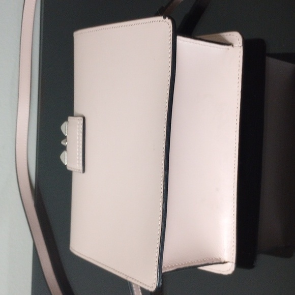 Gorgeous Valentino crossbody bag - Picture 7 of 8